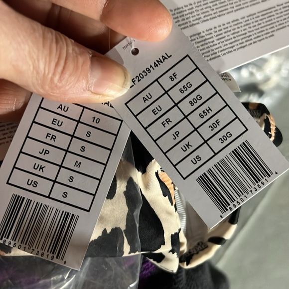 Bikini - Picture 5 of 5